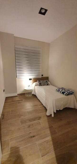 Estupendo Piso Nuevo En Playa Victoria Apartment Cádiz Exterior photo